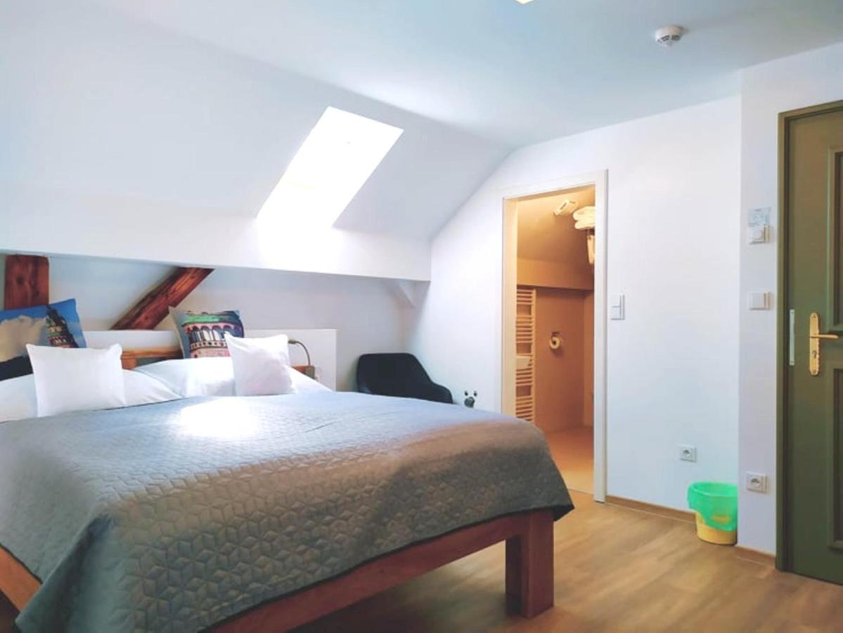 Hotel Garni Villa Areka 체스키크룸로프 외부 사진