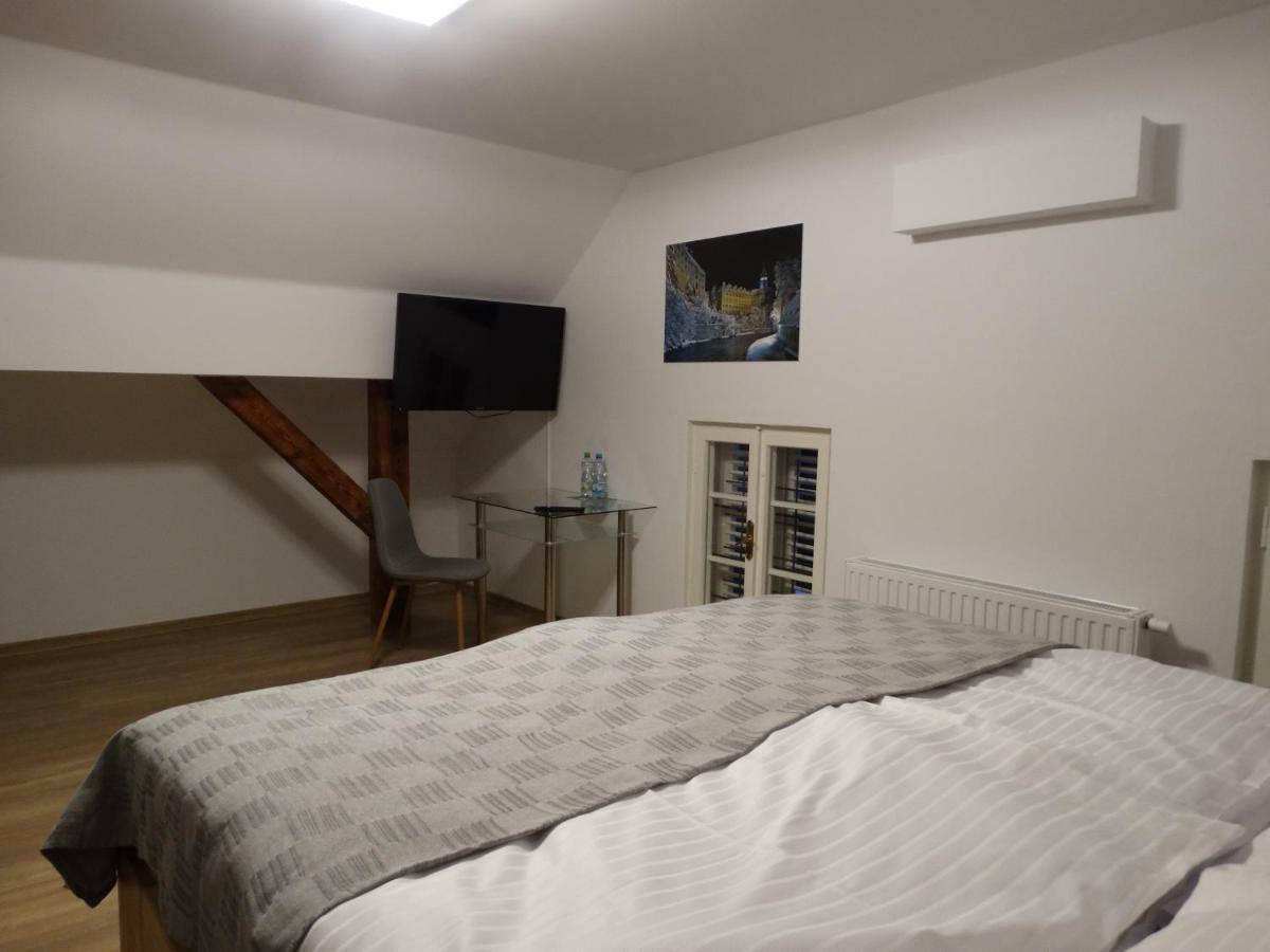 Hotel Garni Villa Areka 체스키크룸로프 외부 사진