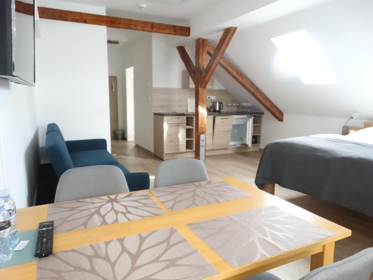 Hotel Garni Villa Areka 체스키크룸로프 외부 사진